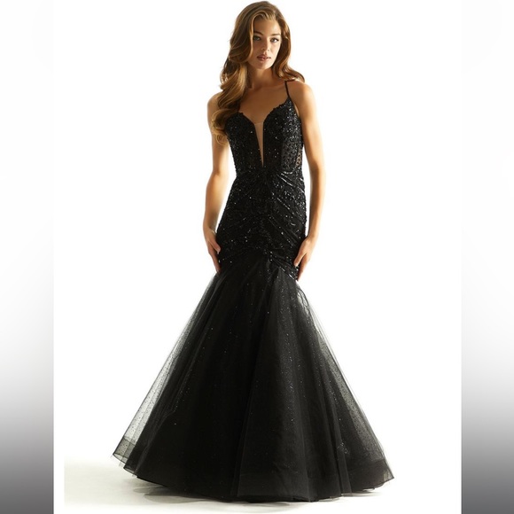 Black Mermaid Style Prom Dress - Picture 6 of 7
